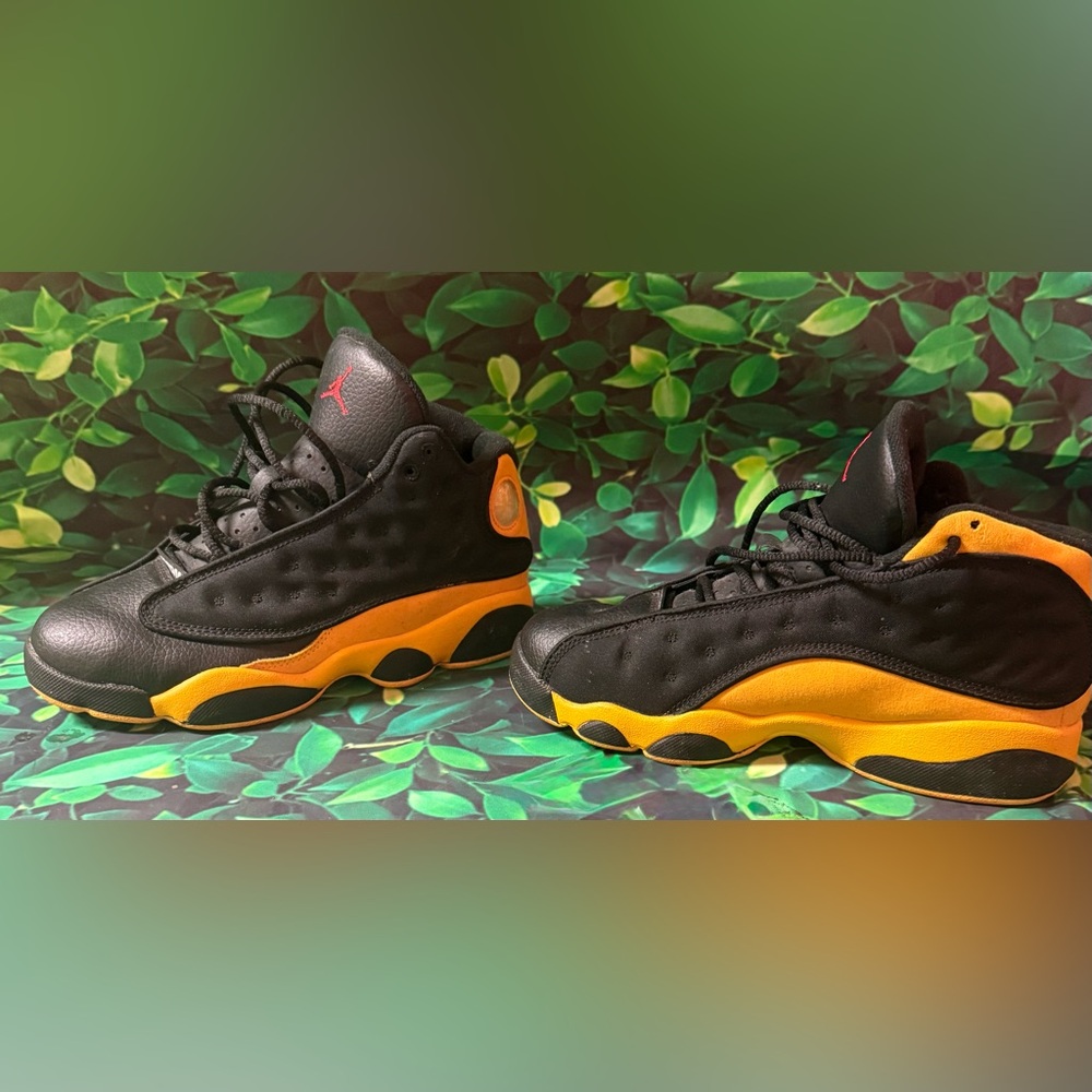RARE Air Jordan 13 Retro Melo Class Of 2002 Kids/Youth Sneakers Gently Used